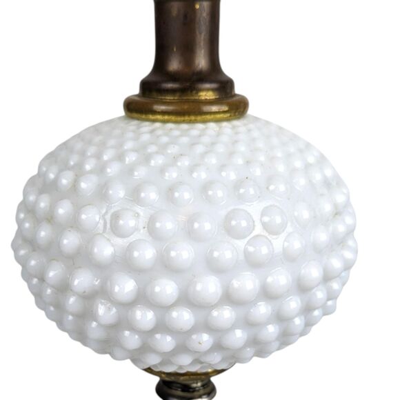 Vintage Milk Glass Hobnail Lamp: Retro White Bedside Table Lamp - Picture 4 of 9